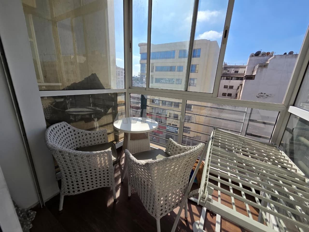 Amplio apartamento en venta en el piso 17