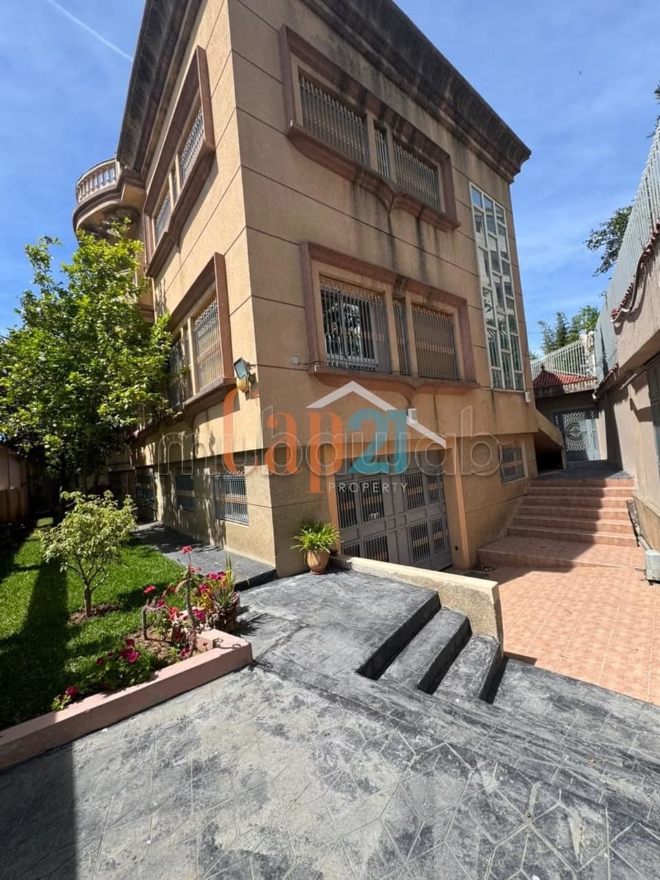 Large villa for sale empty Val Fleuri Moujahidine