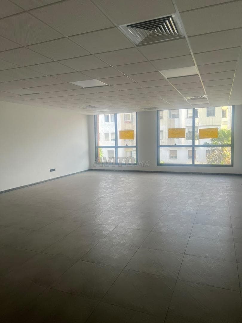 Bureau de 73m² à louer sur boulevard, en plein centre