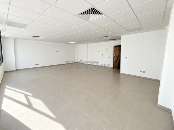 🏢 Büro zu vermieten – 96 m² in Oulfa Selouane