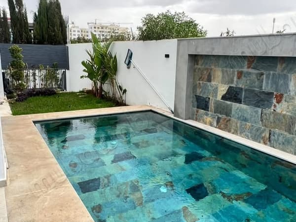 Villa à la rocade avec piscine meublé trés chic