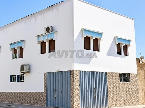 Maison commerciale 115m²