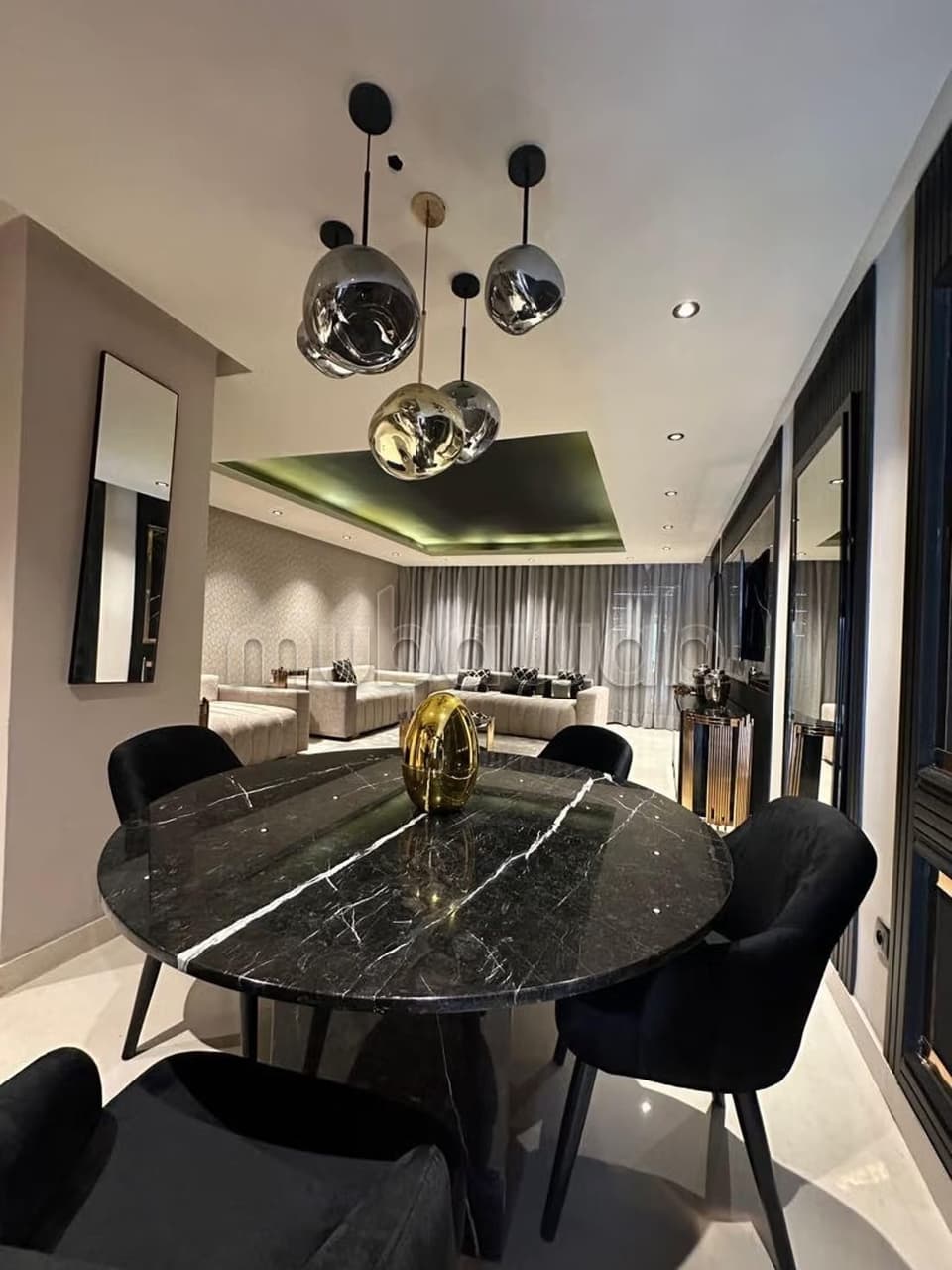 Bel appartement en location à Ain Diab. Deux chambres. Meublé