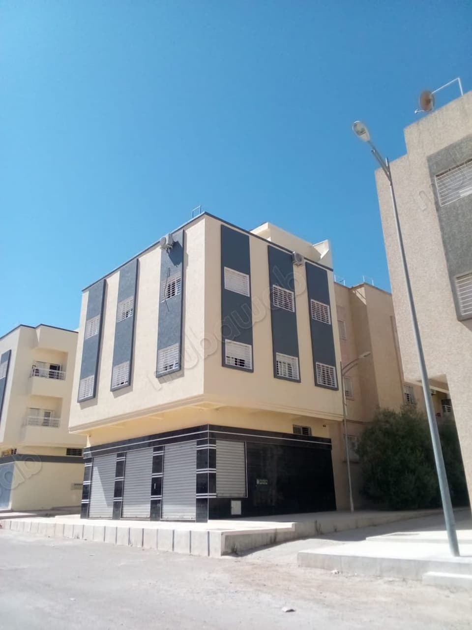 Fes Arsat Zitoune Gebouw R2 van 100m te koop
