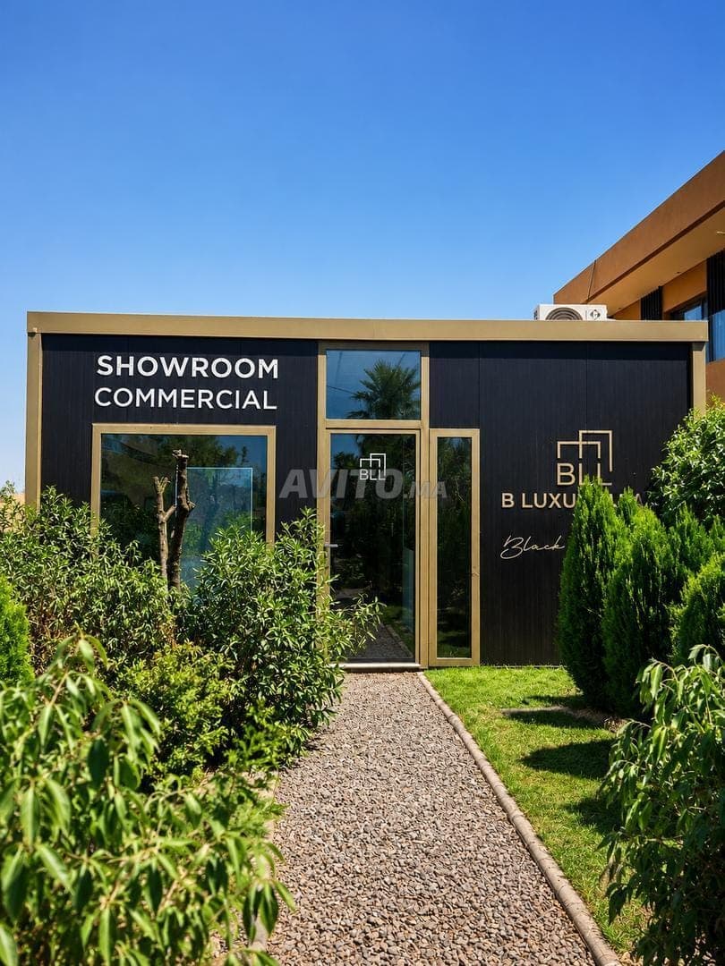 GRAND BUNGALOW / SHOWROOM 55 m²