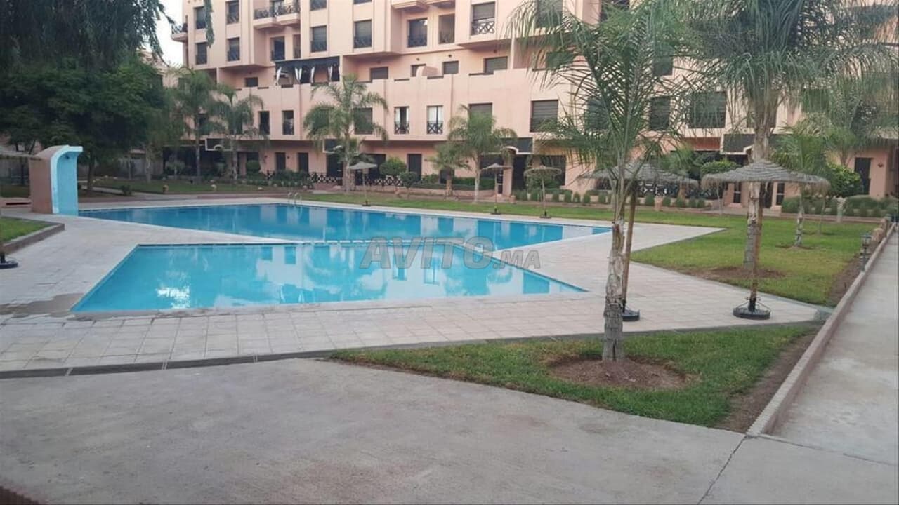 Gemeubeld appartement te huur met zwembad