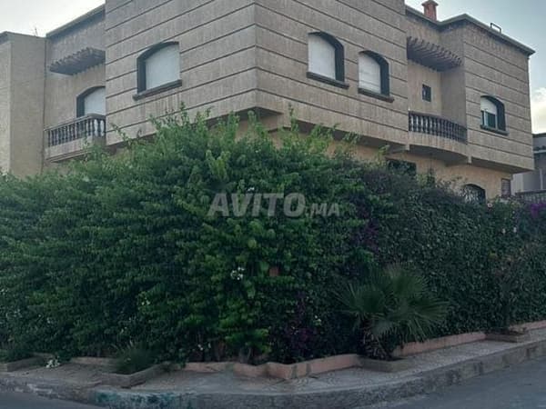 Magnifique villa à vendre d’Al Hadika