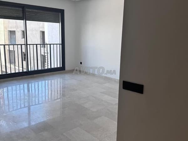 STUDIO VIDE À LOUER – LES PRINCESSES