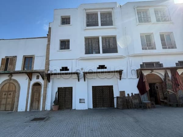 Local Commercial et Immeuble R2