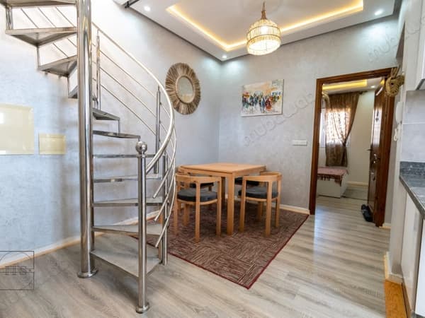 Apartment with private terrace