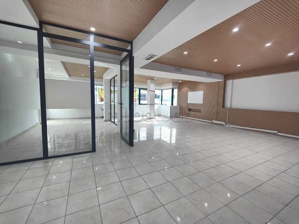 Bureaux à louer à Gauthier. Superficie 137 m²