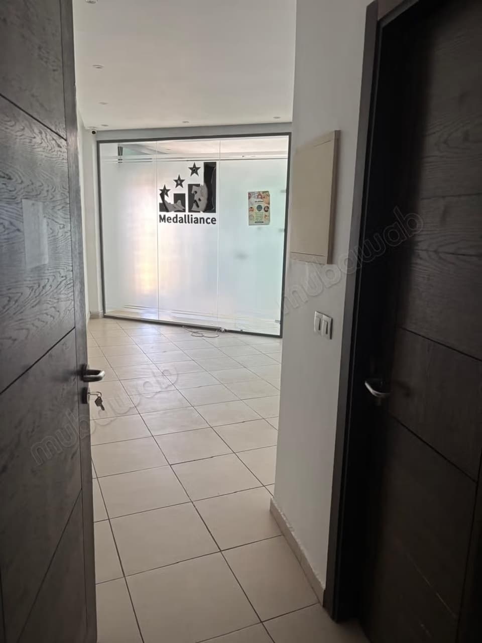 Bureau a la location. FES VN