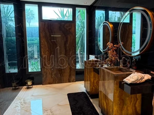 Villa haut standing a vendre souissi