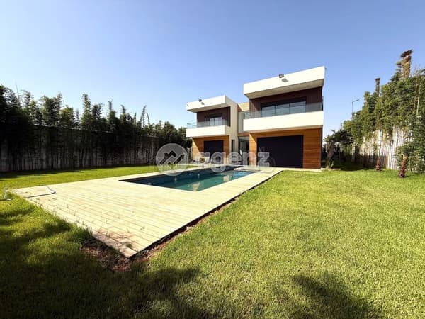 Villa à vendre 1 300 m², 6 chambres Ville Verte Bouskoura