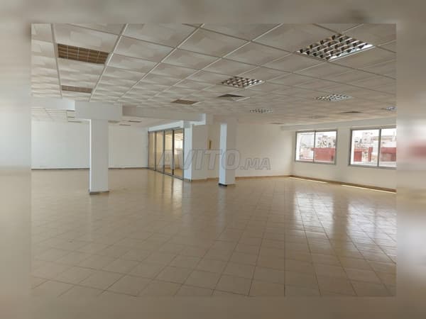Bureau à louer entre 109 m² et 138 m² France Ville