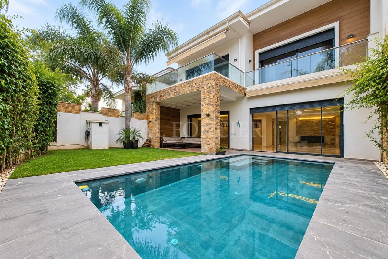 Villa for rent, 360m2, 4 bedrooms with pool, Palmeraie Golf Resort, Bouskoura
