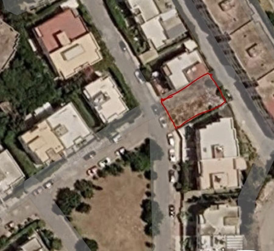 أرض لبناء فيلا للبيع في البوستان 275 م²
