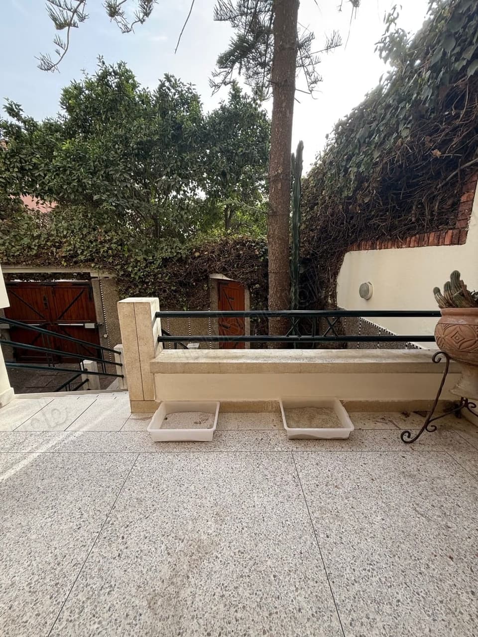 Maison de luxe à vendre à Hay Inara. 3 grandes pièces. Terrasse