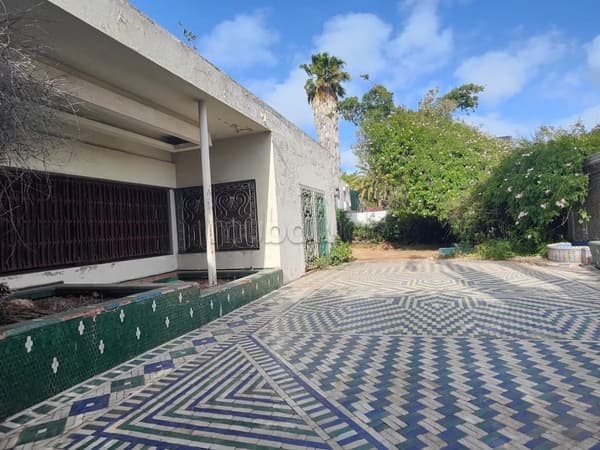 Villa a démolir sur Chantilly 957 m