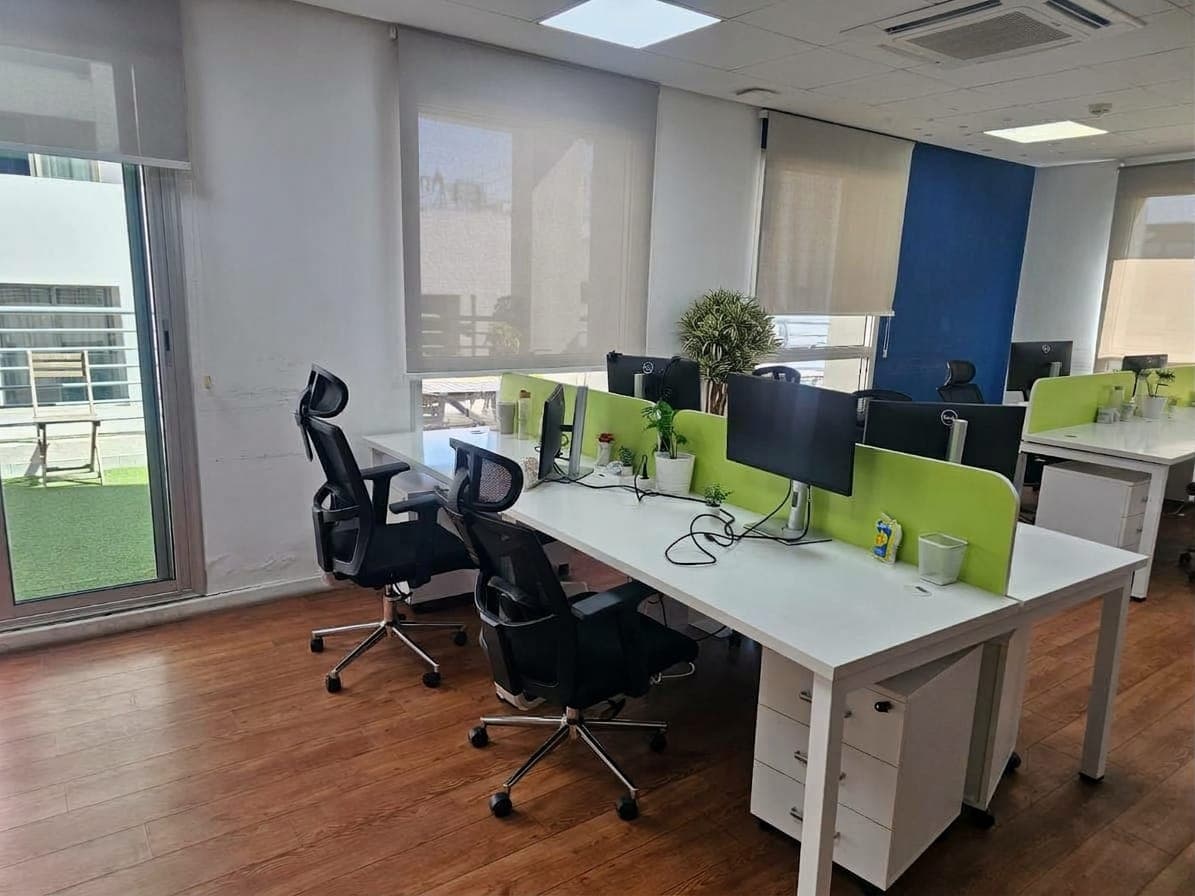 Kantoorvloer van 468 m² te huur in Sidi Maârouf