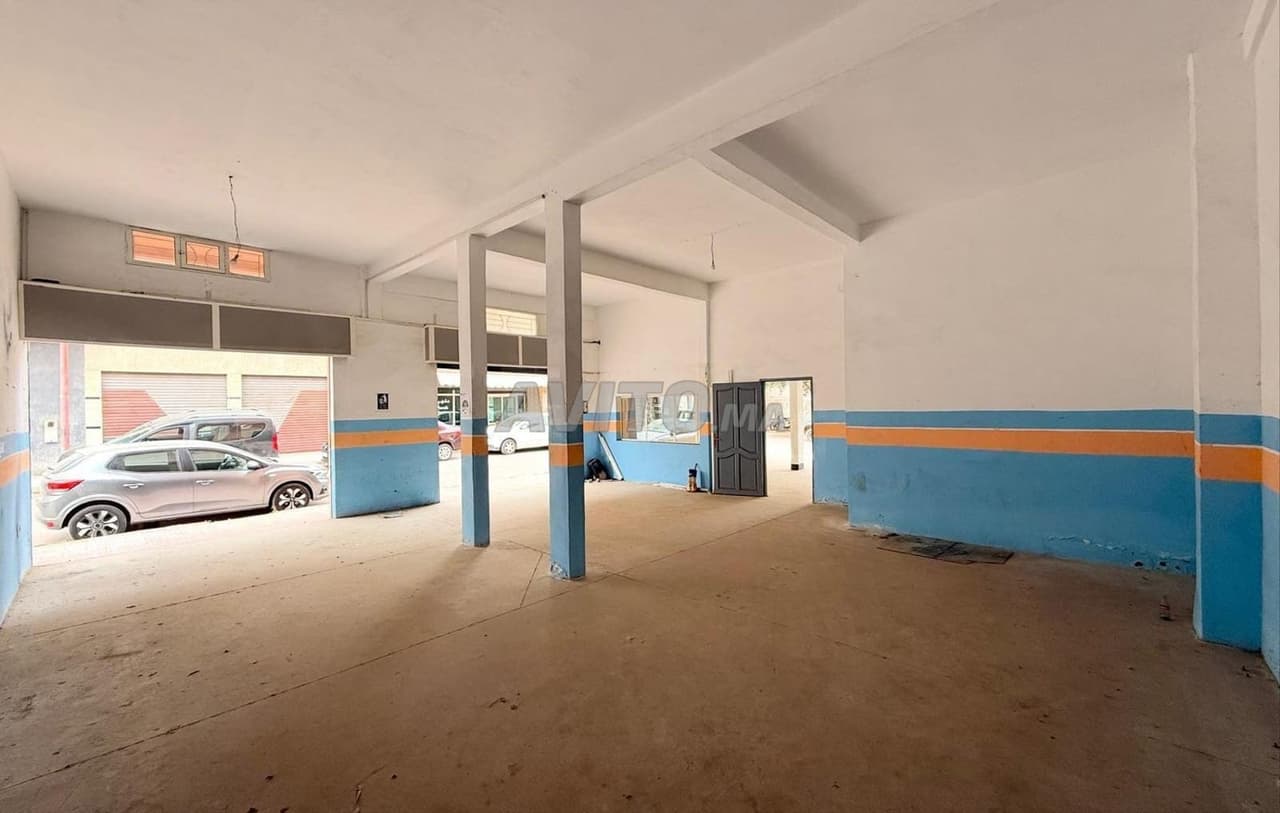Local commercial 89 m² face à Centrale Danone