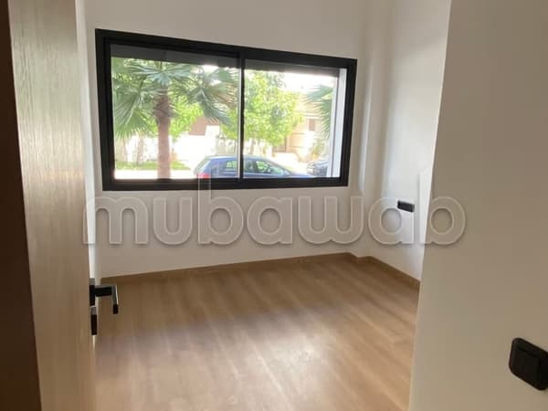 Apparemment neuf à vendre usage commercial