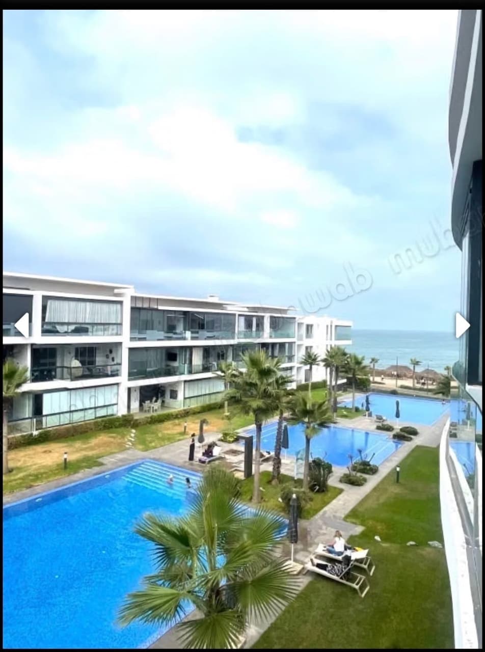 Très joli appartement vue piscine