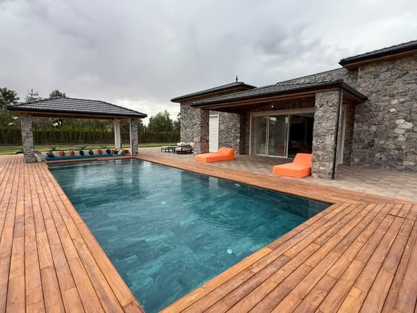 Villa d’Exception sur la Route de l’Ourika – Palais de Style Européen