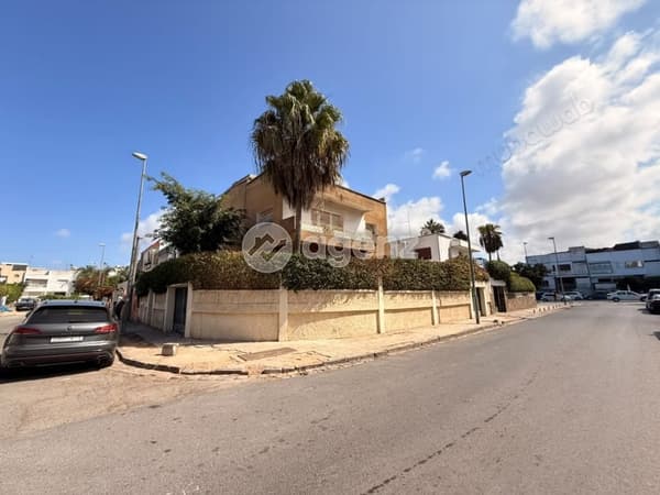 Villa à vendre 301 m², 3 chambres Hay Al Hanâa Casablanca
