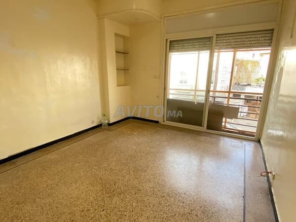 GARÇONNIÈRE POUR FILLES SUBSAHARIENNES CENTRE VILLE