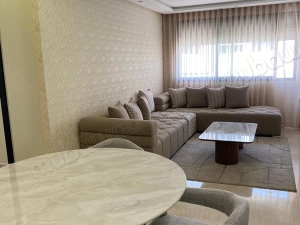 Appartement à louer à Riyad. 3 pièces. Meublé