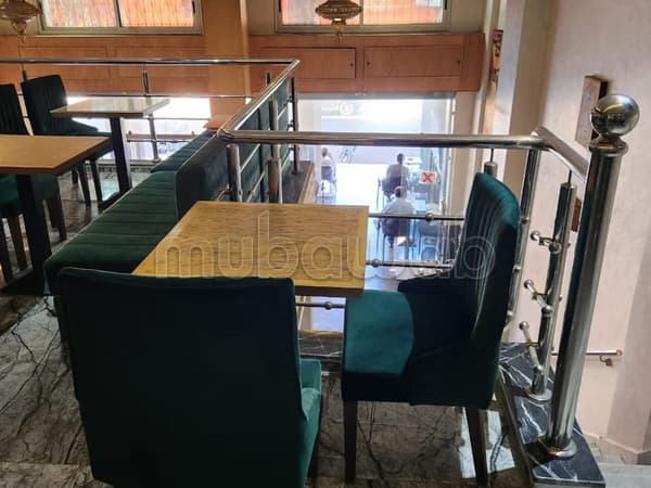 Café restaurant op hoofdas – Izdihar