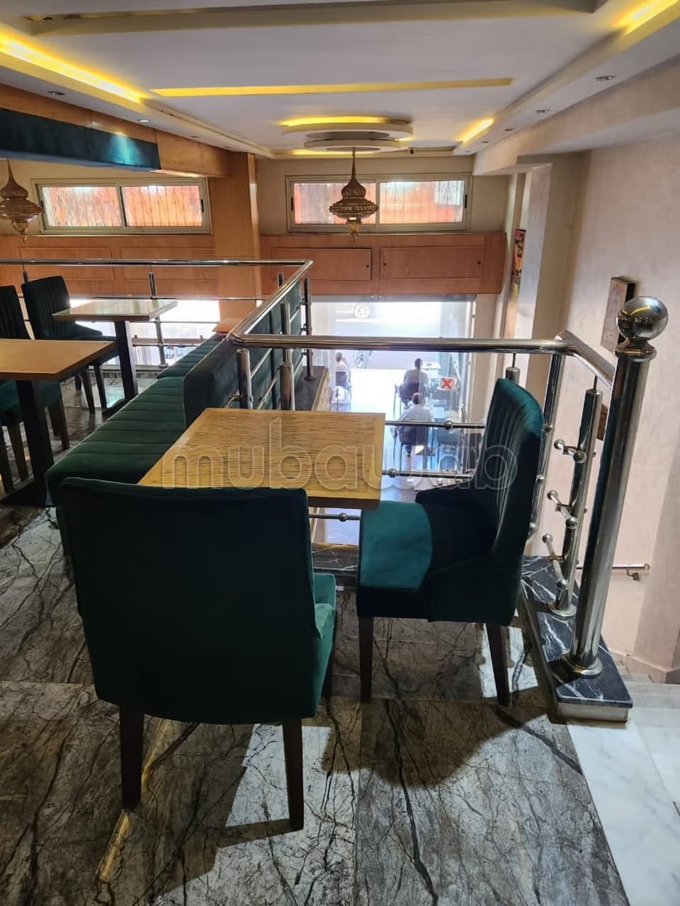 Café restaurant op hoofdas – Izdihar