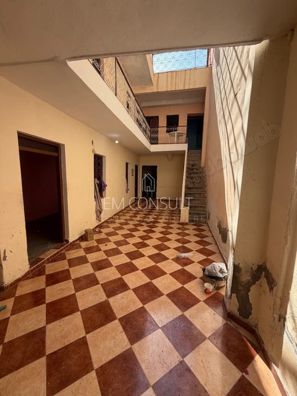 À vendre riad 11ch a rénover
