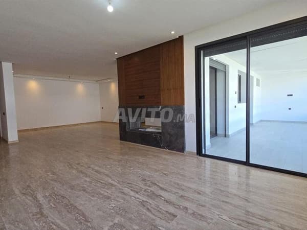Apartment for Sale 200 m² in Dar Bouazza
