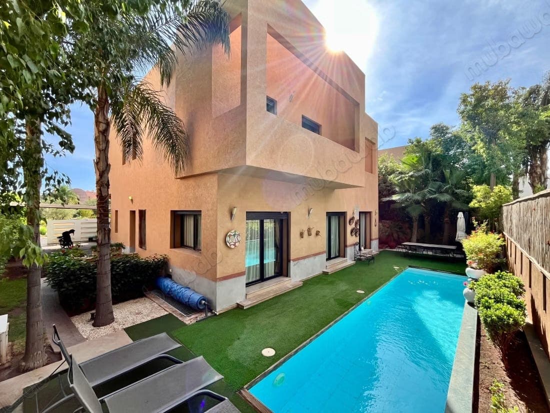 Bonita villa con piscina en Amelkis, Marrakech