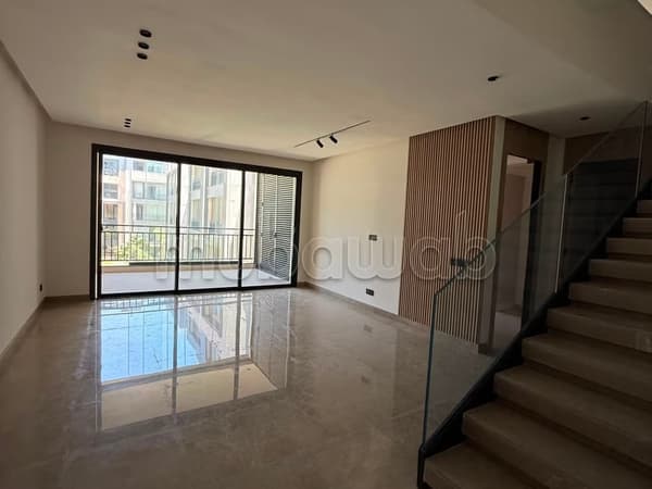 Duplex 180 te huur in Souissi RABAT