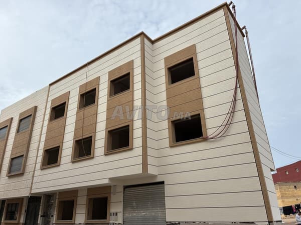 شقة جيدة الإضاءة