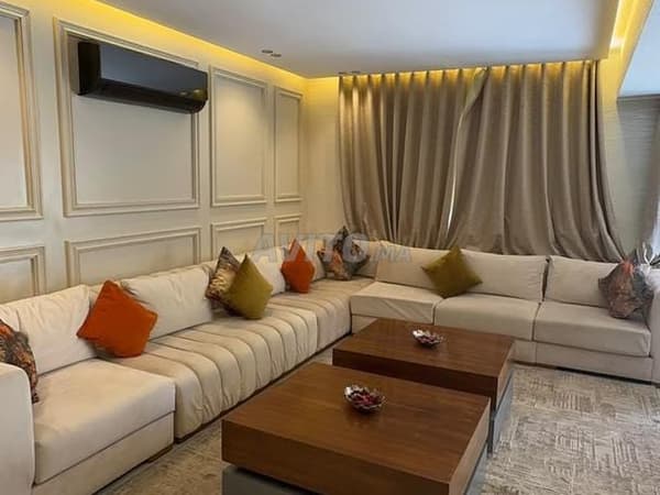Duplex meublé à vendre