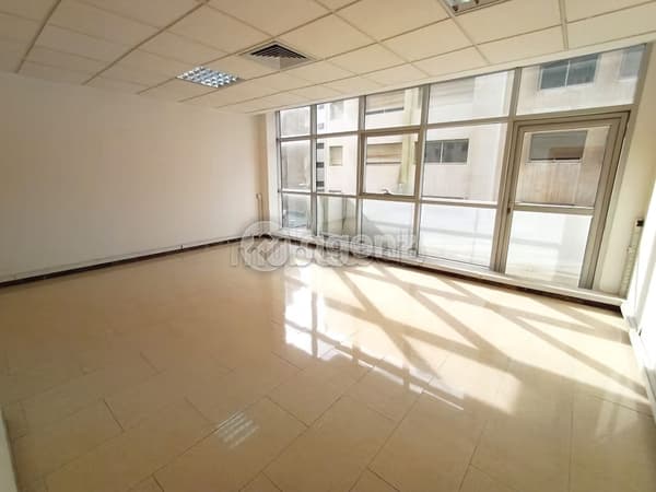 Bureau à vendre 81 m² Les Hôpitaux Casablanca
