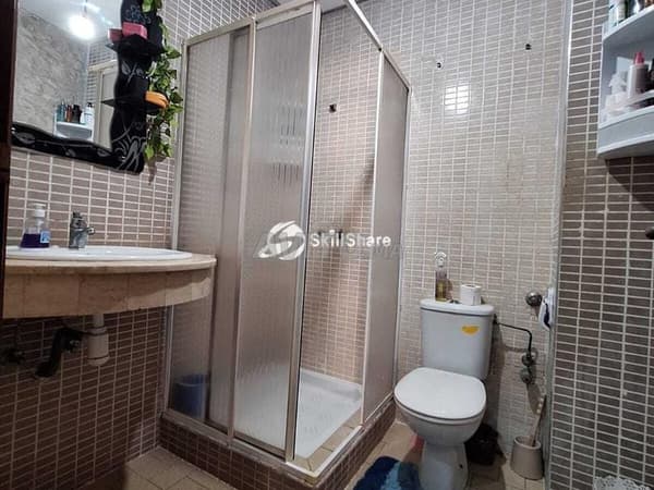 Appartement 169 m² et local 54 m² à vendre Bd Tah