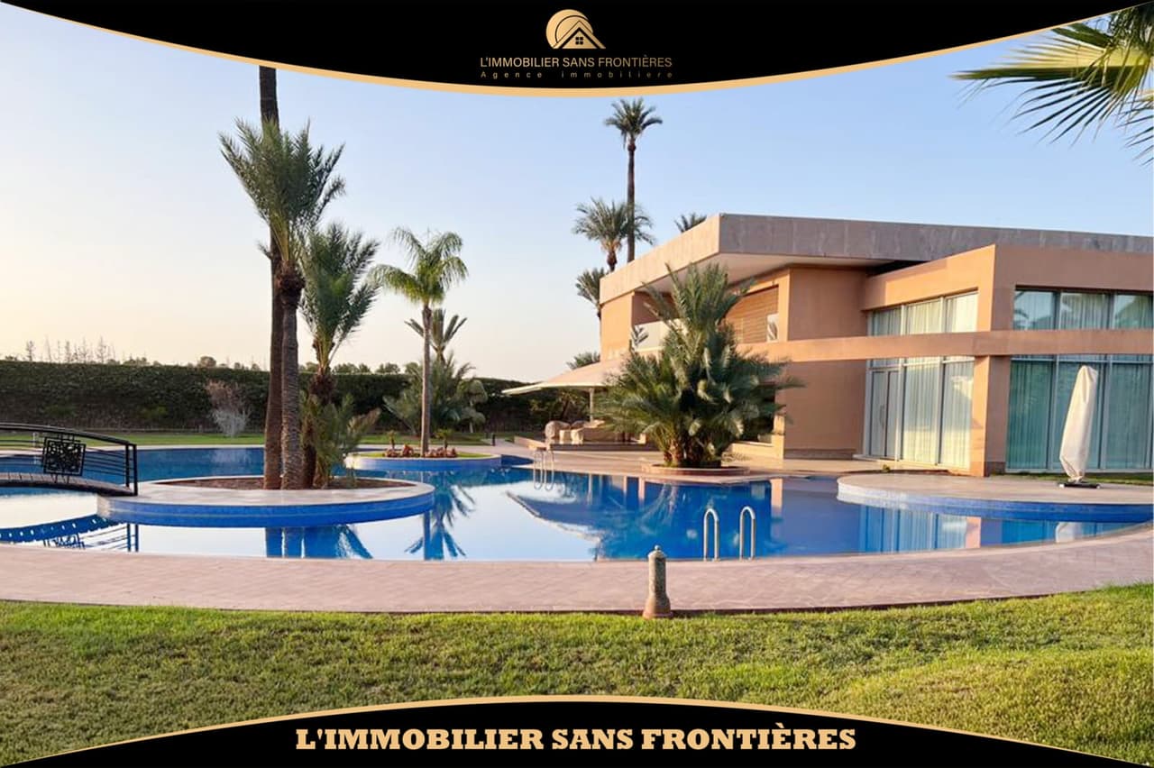 Villa meublée à vendre à Palmeraie, Marrakech — Piscine 500 m² — 1 hectare