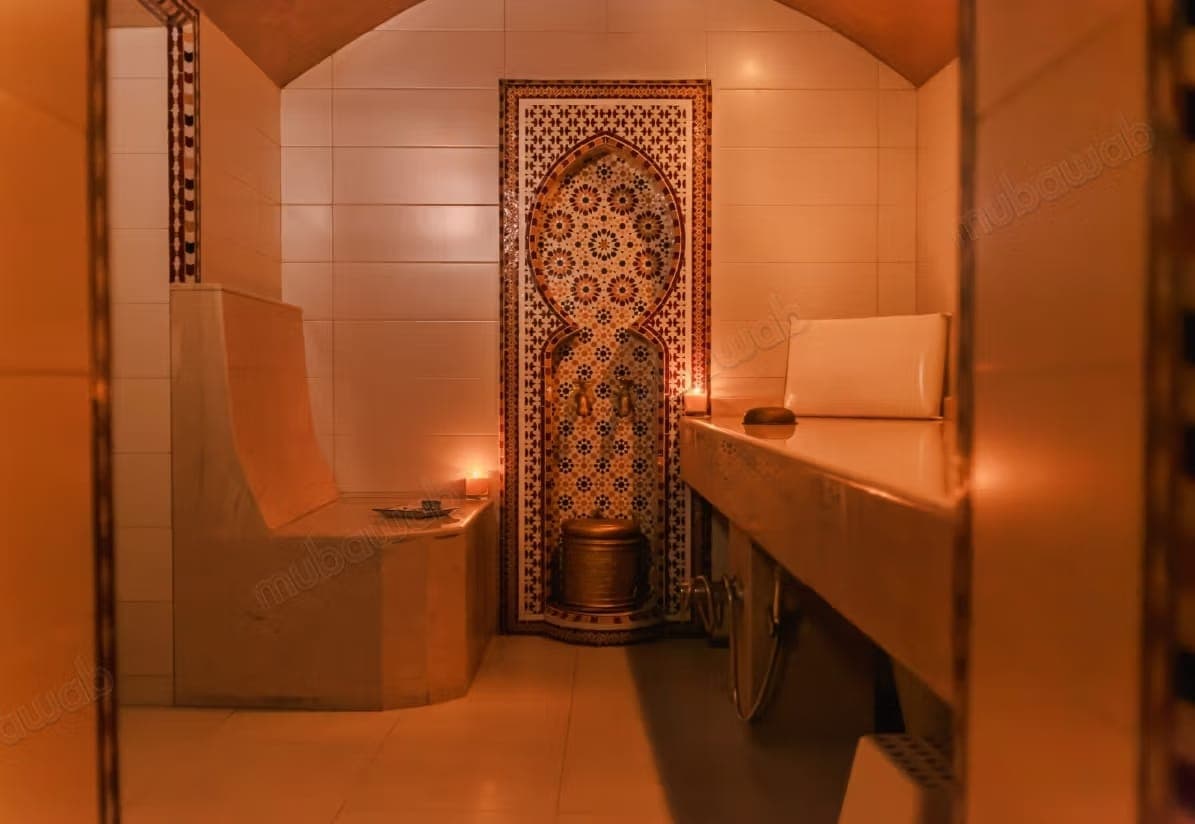 محل منتجع حمام وحلاقة نسائية مجهز جيداً
