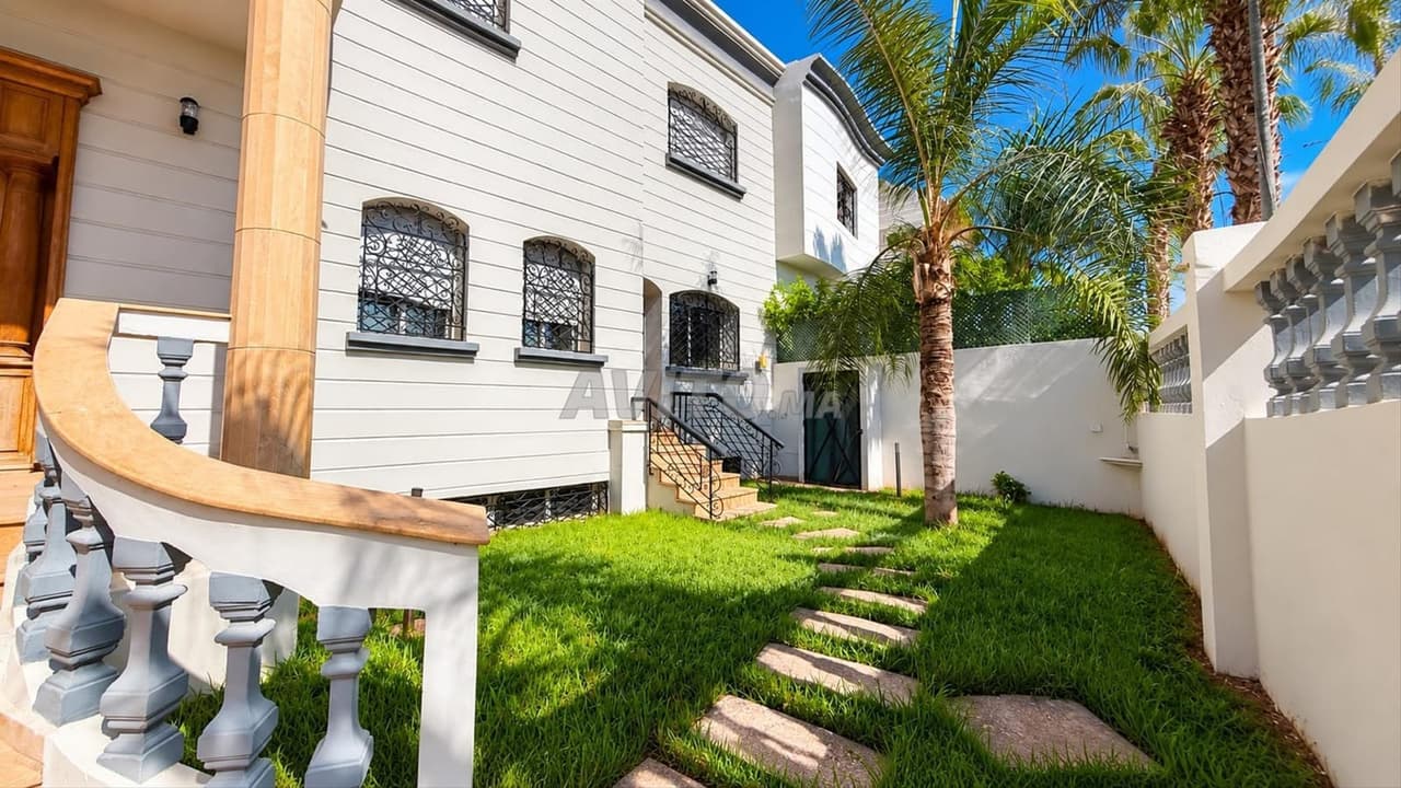 FOR RENT – MAGNIFICENT PRESTIGE VILLA | 600 m²