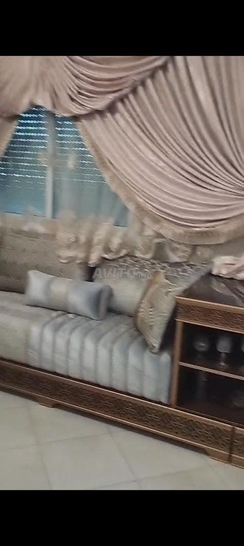 Appartement à louer à Souani, vide