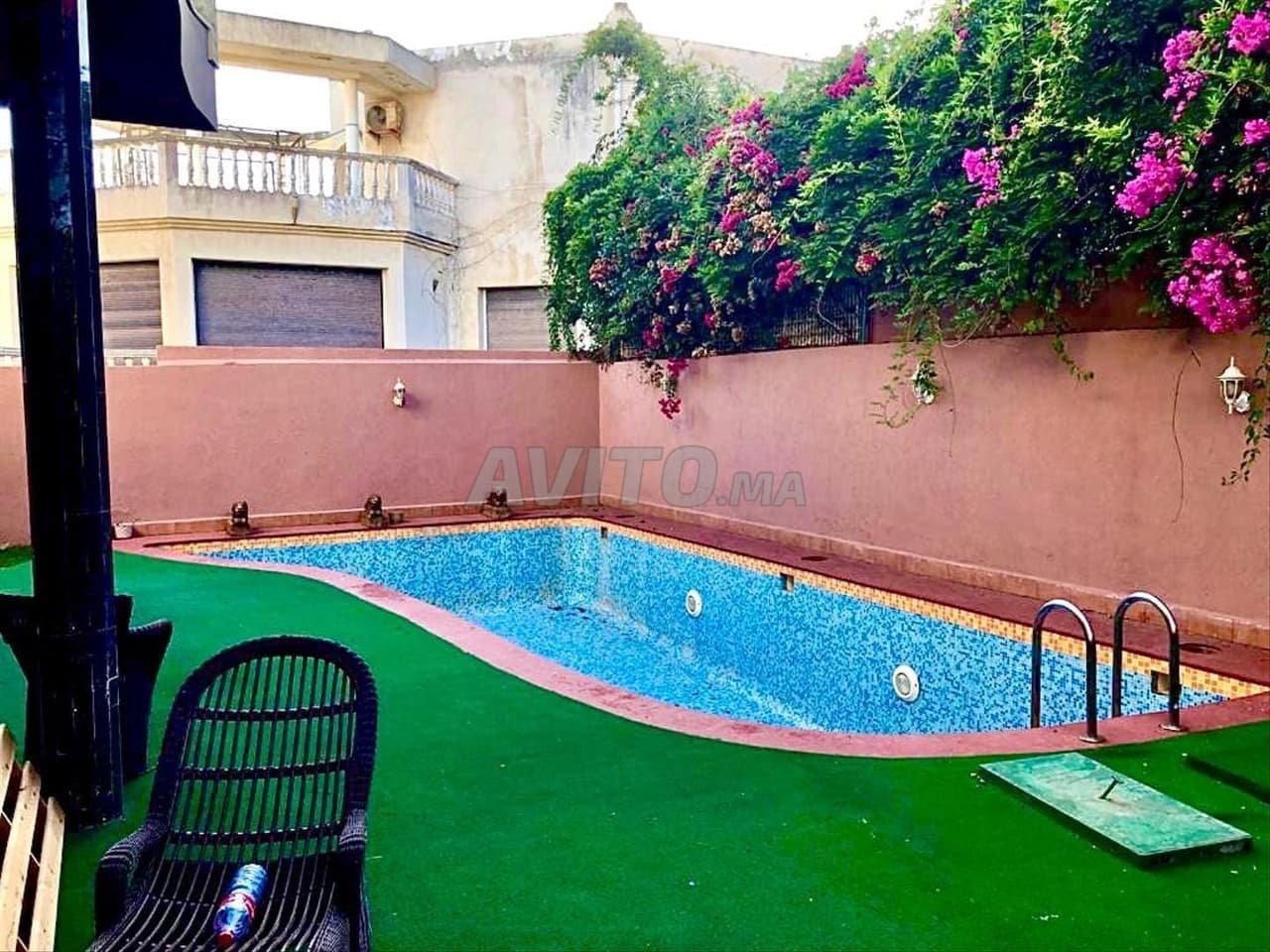 Villa van 580 m² te koop in Harhoura