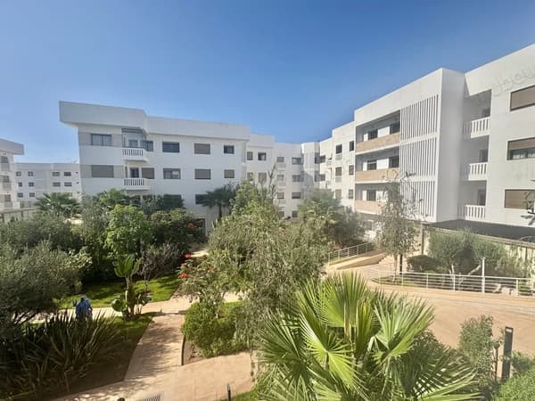 Appartement vide à louer à Almaz