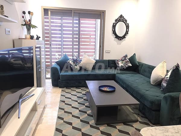 Estudio amueblado de 67m2, 2.º piso, gran terraza, Maarif