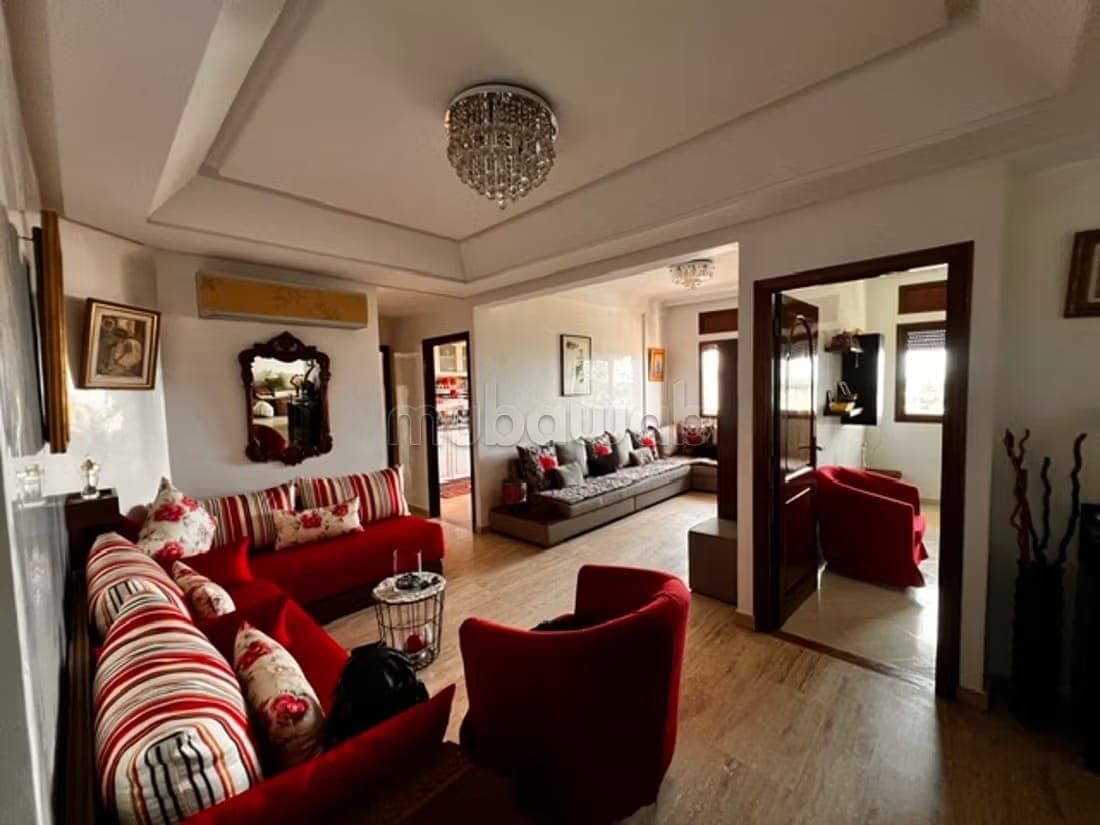 Apartment for sale for residential or office use