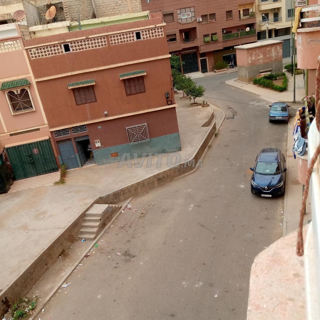Appartement à louer avec ascenseur et cave voiture quartier Hay El Amal 90 m